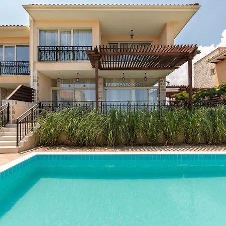 Луксозна вила Coral Luxury *