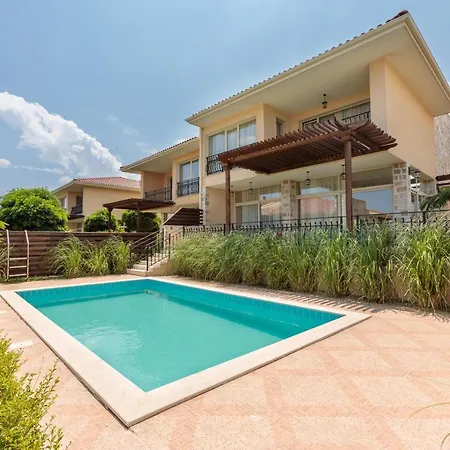 Coral Luxury Луксозна вила Лозенец