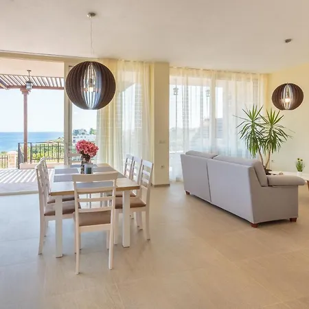 Coral Luxury Луксозна вила