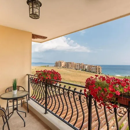 Луксозна вила Coral Luxury